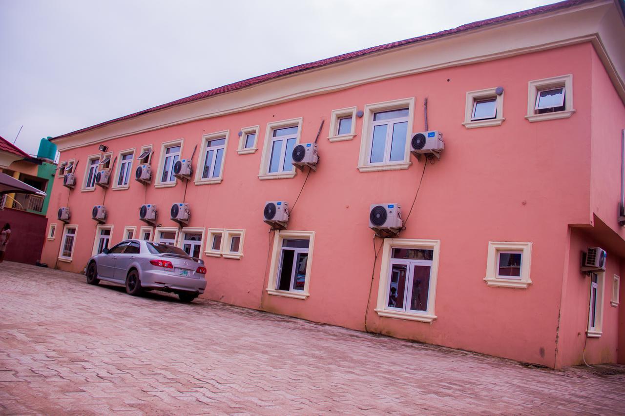 Glasshouse Hotel And Suites Egba Kültér fotó